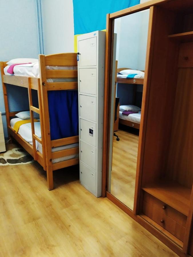 Future Maidan Hostel Kiev Ngoại thất bức ảnh